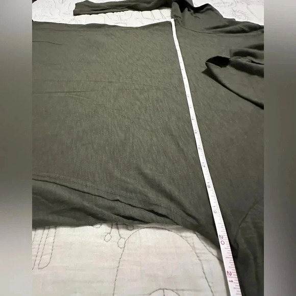 NWT Anthropologie T.La Large Cowl Neck Olive - Picture 5 of 7